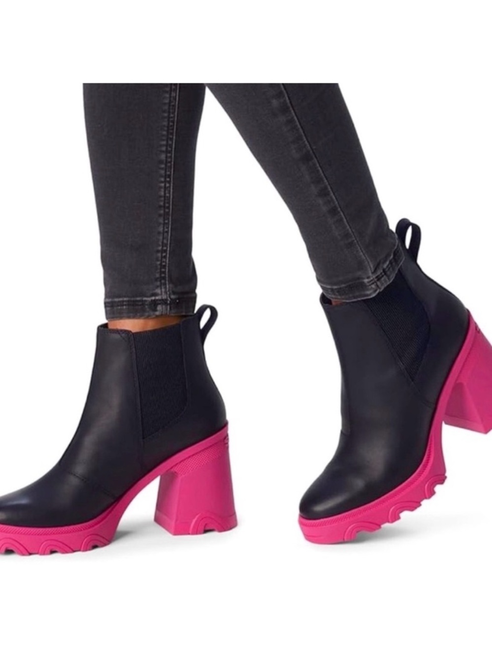 Like new SOREL Brex Heel Leather Chelsea Boots in Black/Pink Size 7 - Picture 3 of 6